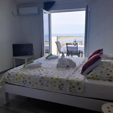 Villa Apartments Anifil Новаля Екстериор снимка