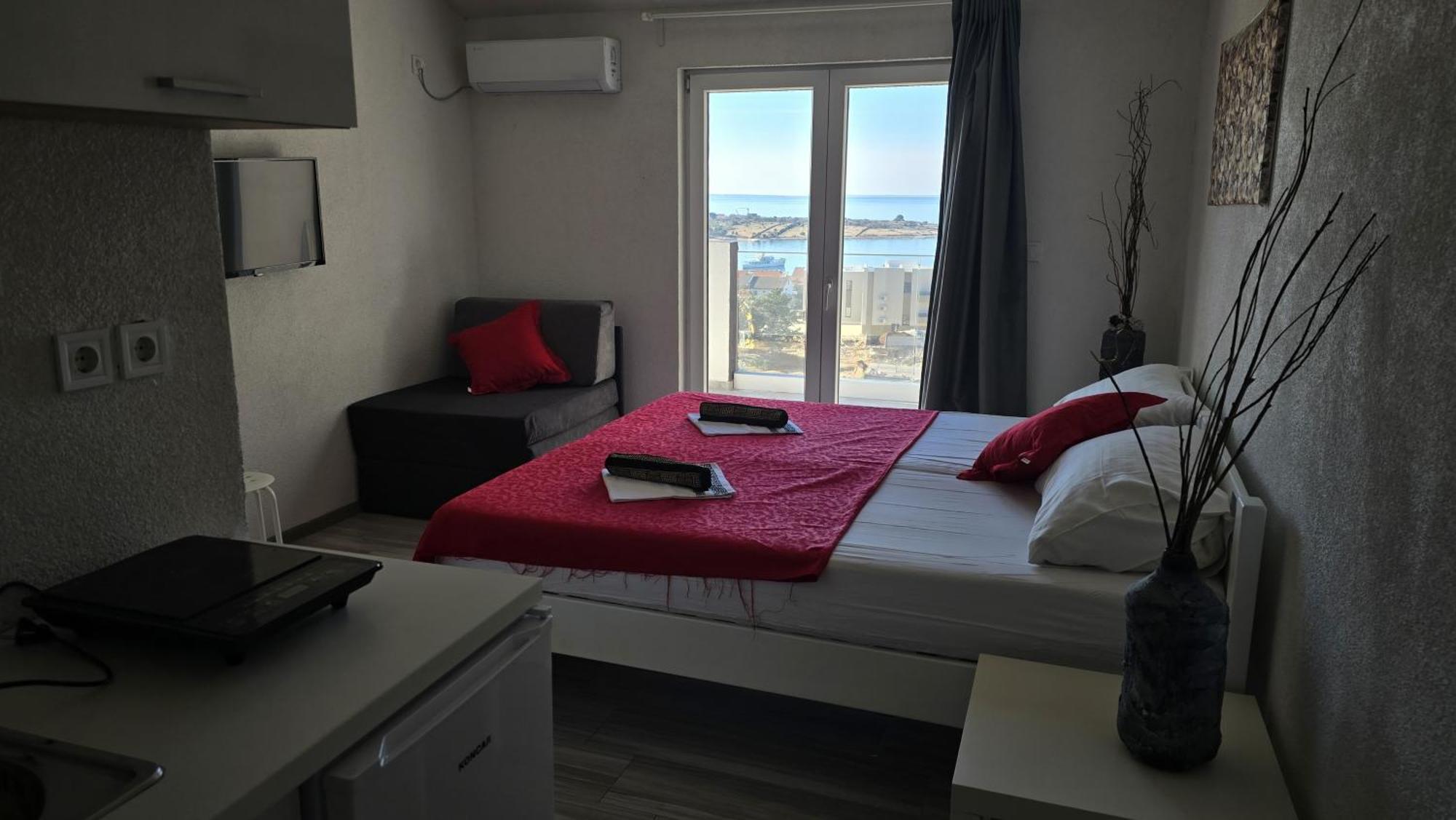 Villa Apartments Anifil Новаля Екстериор снимка