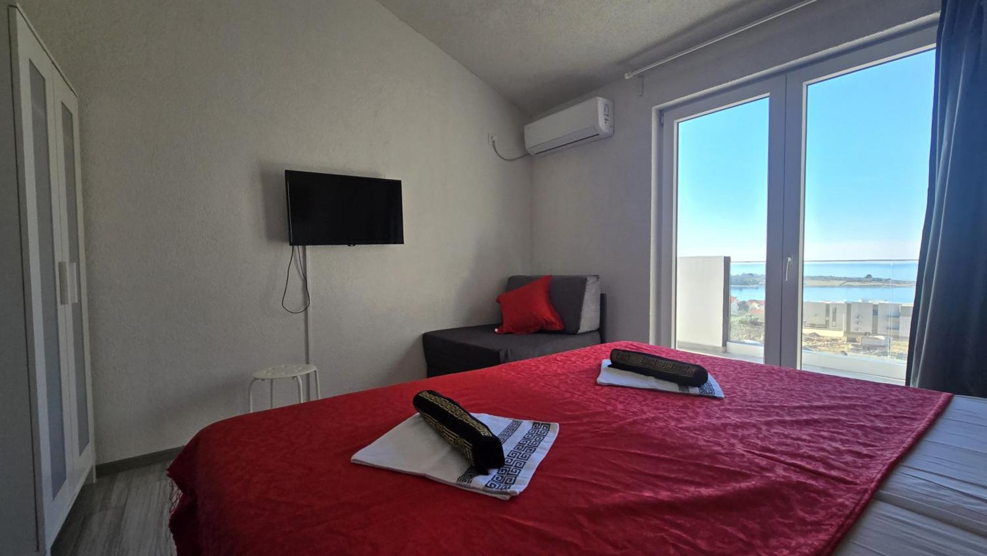 Villa Apartments Anifil Новаля Екстериор снимка